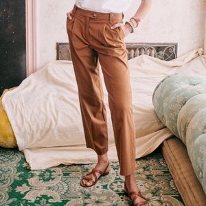 Sezane Straight Pleated Trousers - size 34